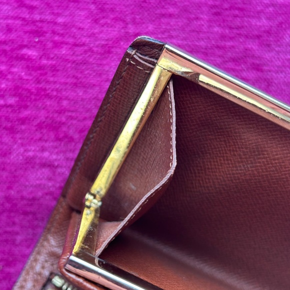Gorgeous and rare snap authentic Louis Vuitton Wallet - Picture 12 of 15